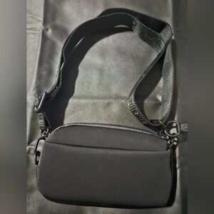 Thacker Convertible 3-in-1 Crossbody Wristlet Belt Bag Black